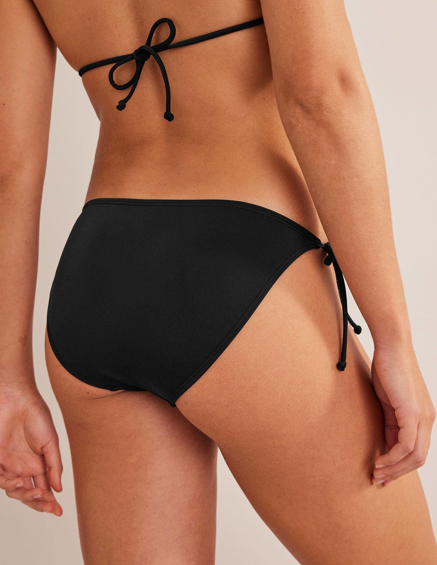 Symi String Bikini Bottoms-Black