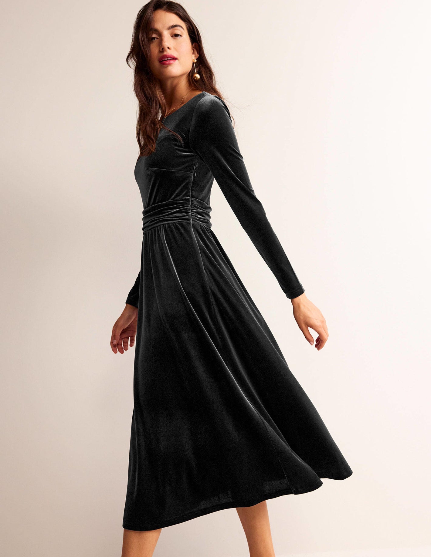 Abigail Velvet Midi Dress-Black