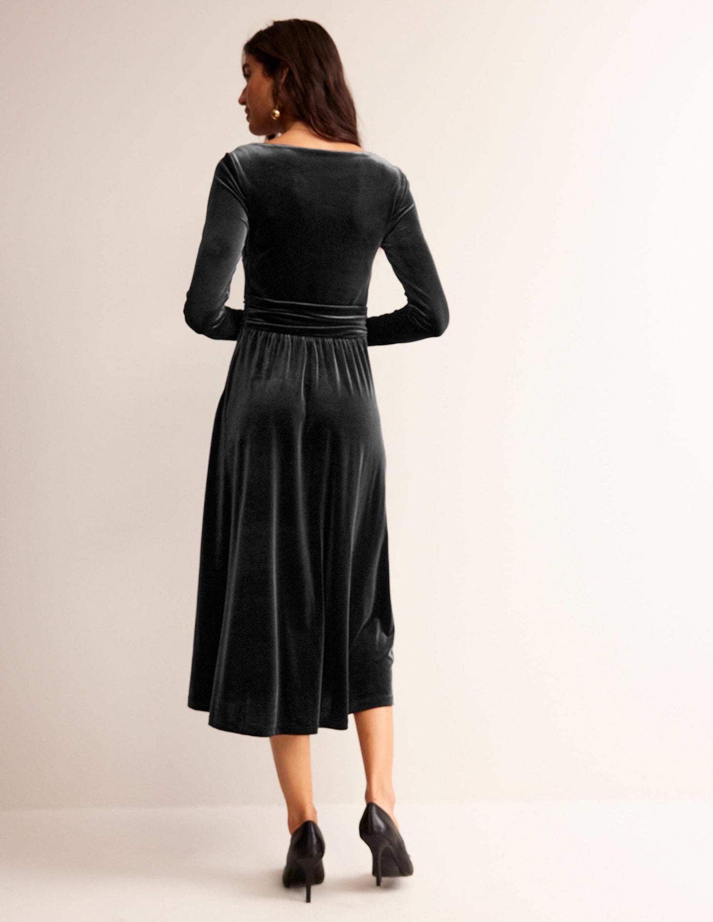 Abigail Velvet Midi Dress-Black