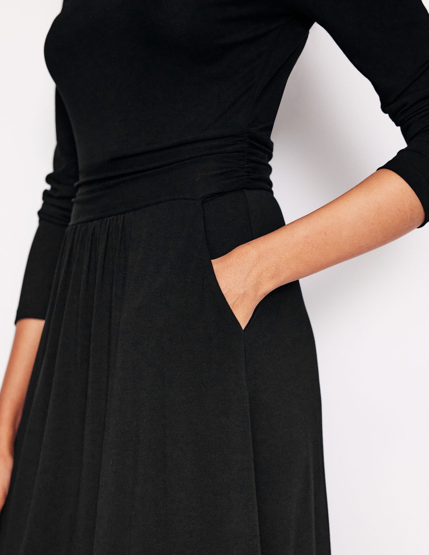 Amelie Long Sleeve Midi Dress-Black