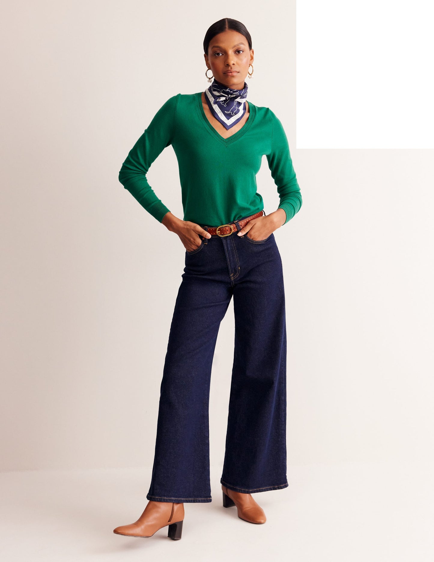 Catriona Cotton V-Neck Jumper-Malachite Green