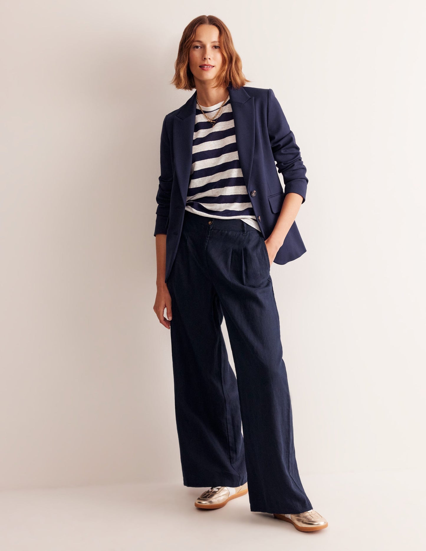 Regent Pleat Linen Trousers-Navy