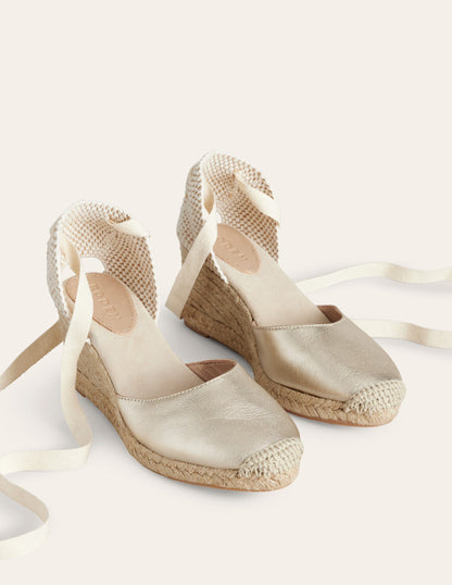 Cassie Espadrille Wedge-Gold