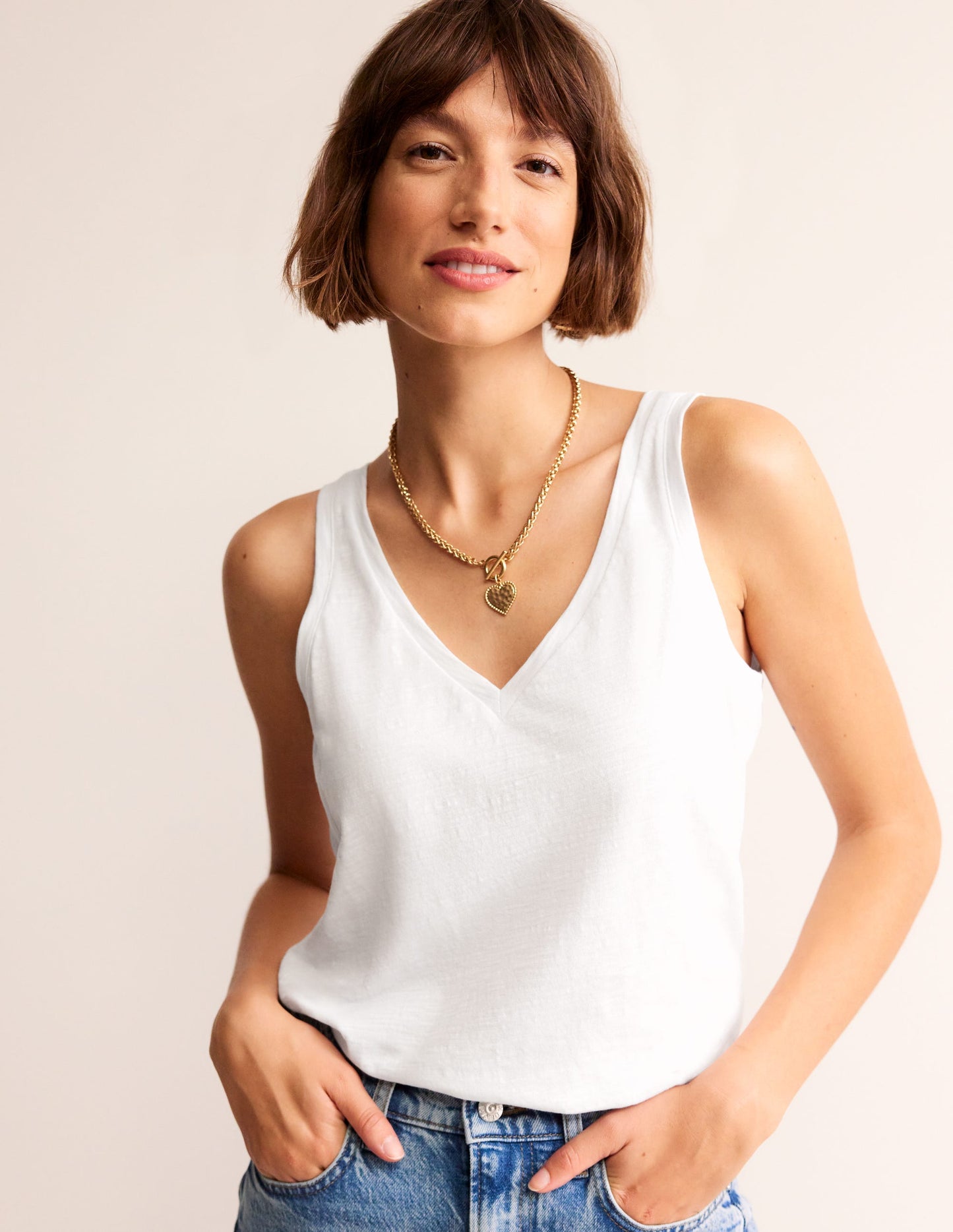 Regular V-Neck Slub Vest-White