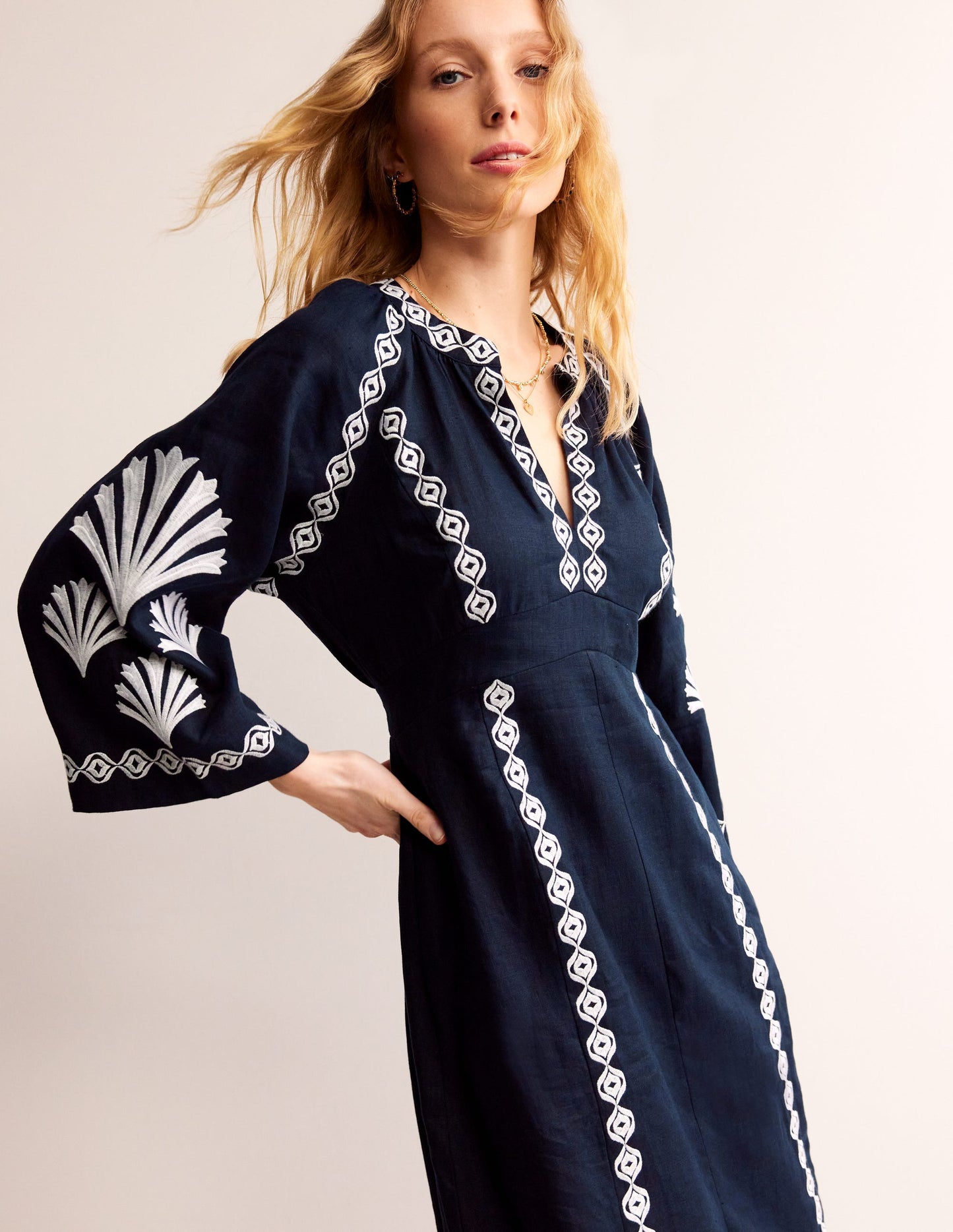 Una Linen Embroidered Dress-Navy