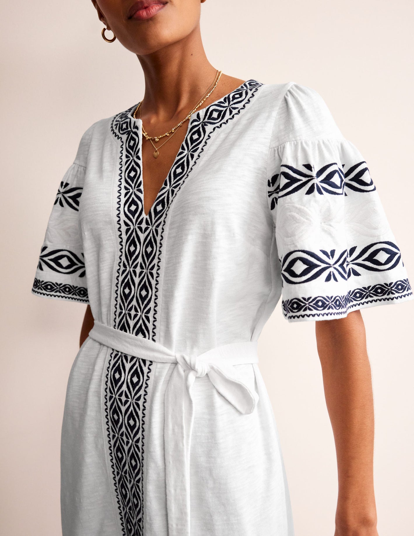 Embroidered Jersey Short Dress-White