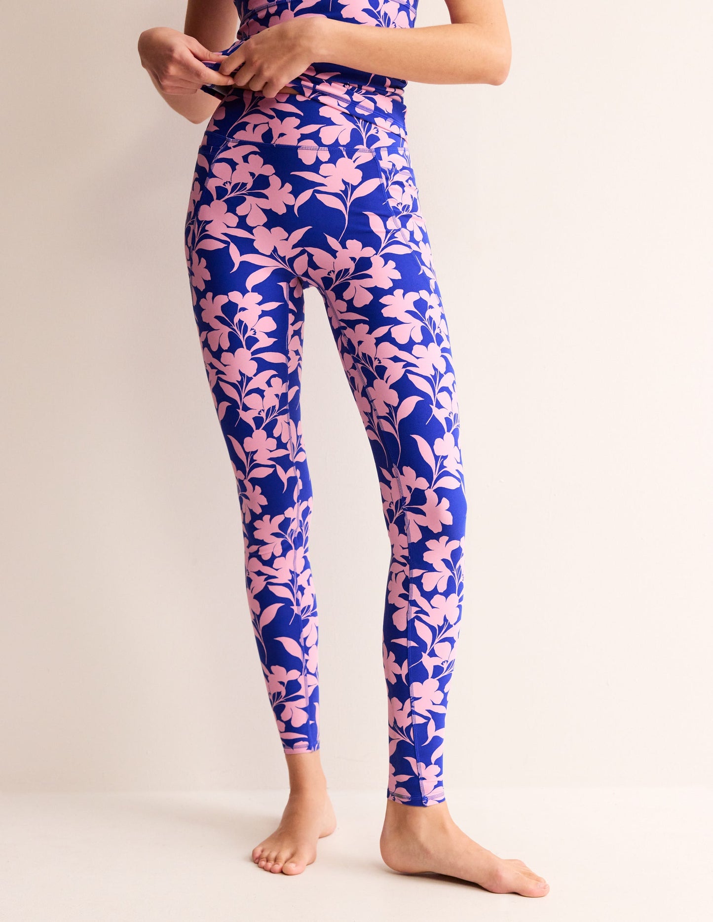 High Waist Pocket Leggings-Rose, Silhouette Bloom