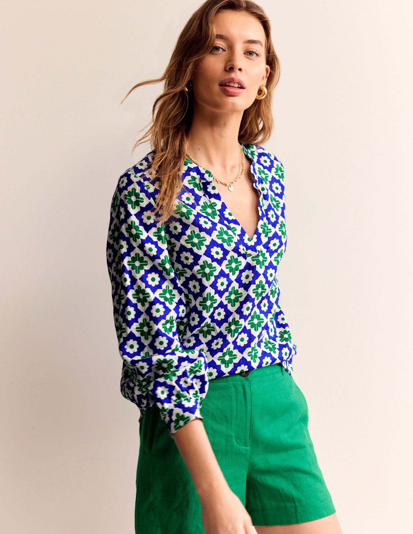 Alice Linen Top-Green, Geometric Stamp