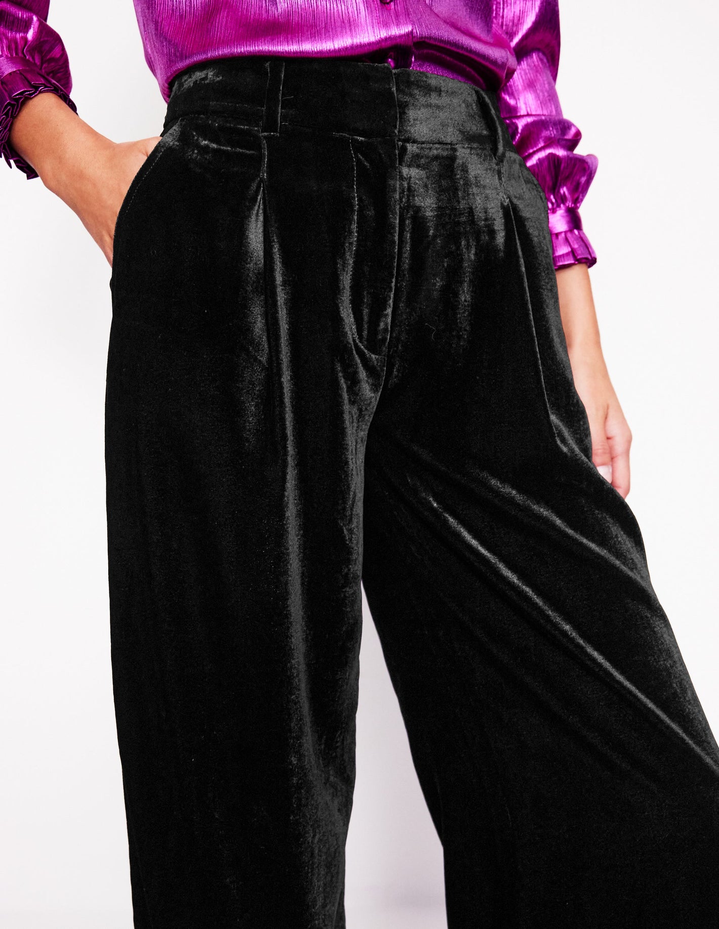 Chiswick Velvet Trousers -Black