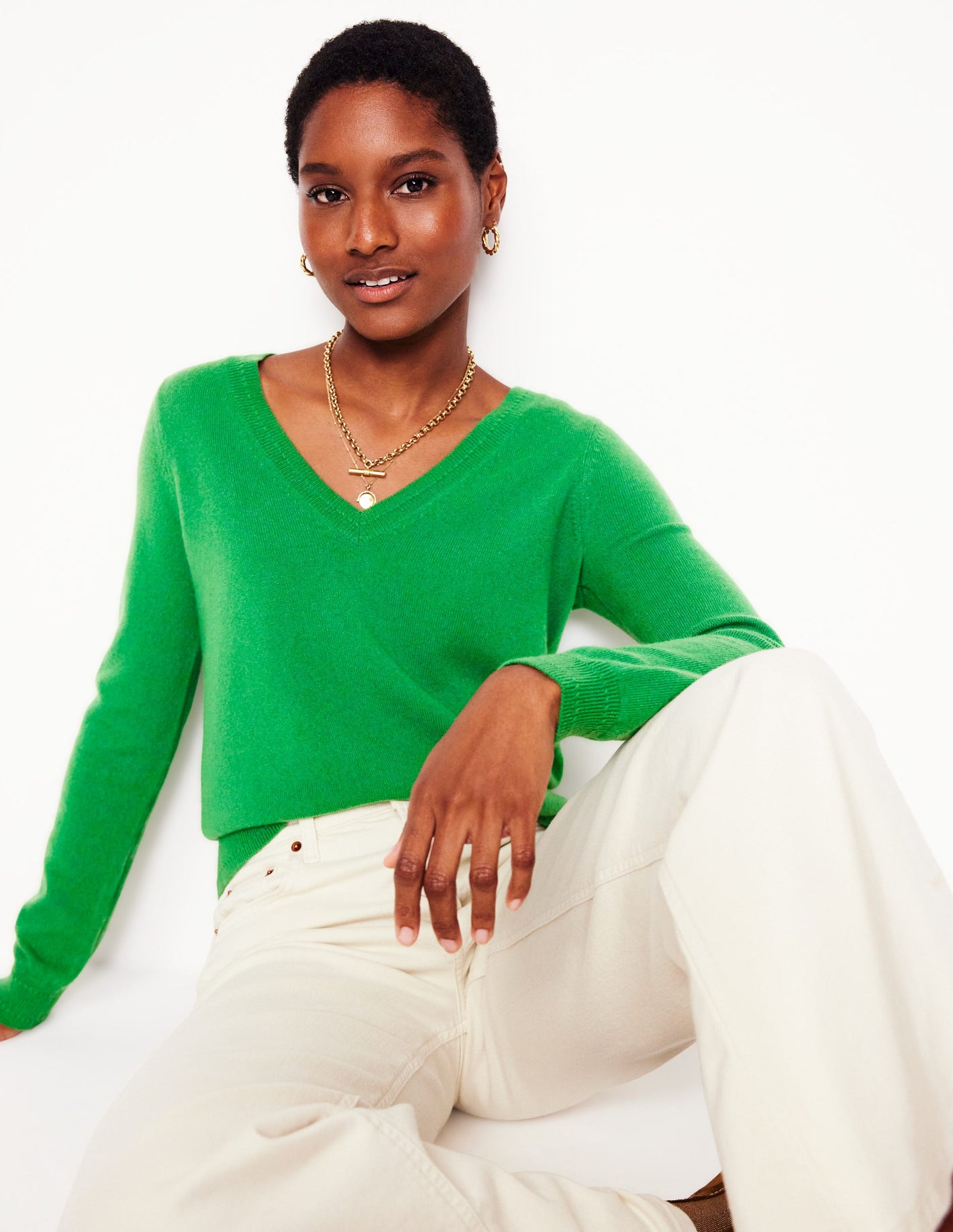 Eva Cashmere V-Neck Jumper-Iguana Green